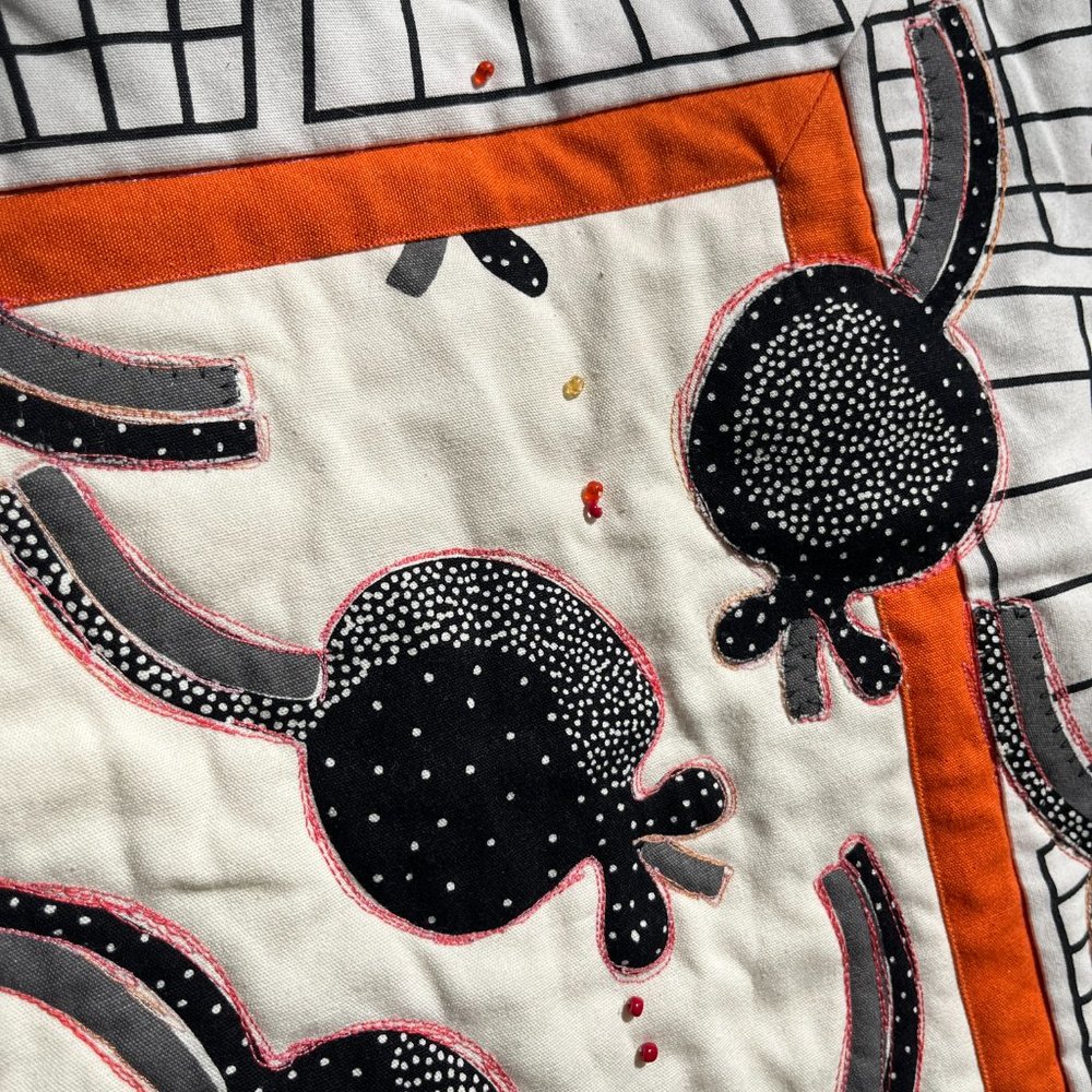 Handmade Quilt "Pomegranates Gone Wild" Black & Orange MCM White beads 36 x 31" - Picture 8 of 13